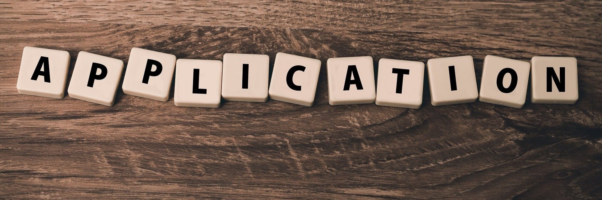 Das Wort Application als Einzelbuchstaben