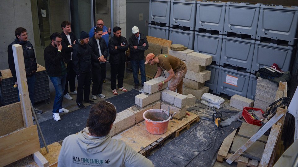 Praxisvorführung: mauern