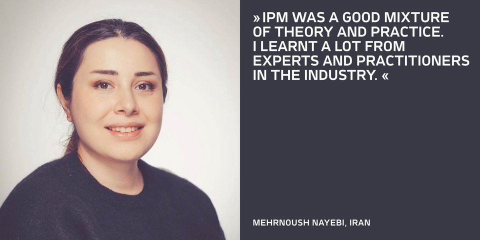 Portrait einer Alumna mit Zitat