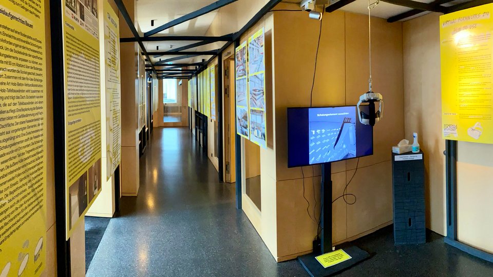 Dokumentation der Ausstellung "Aus Schalen entworfen" im StadtPalais